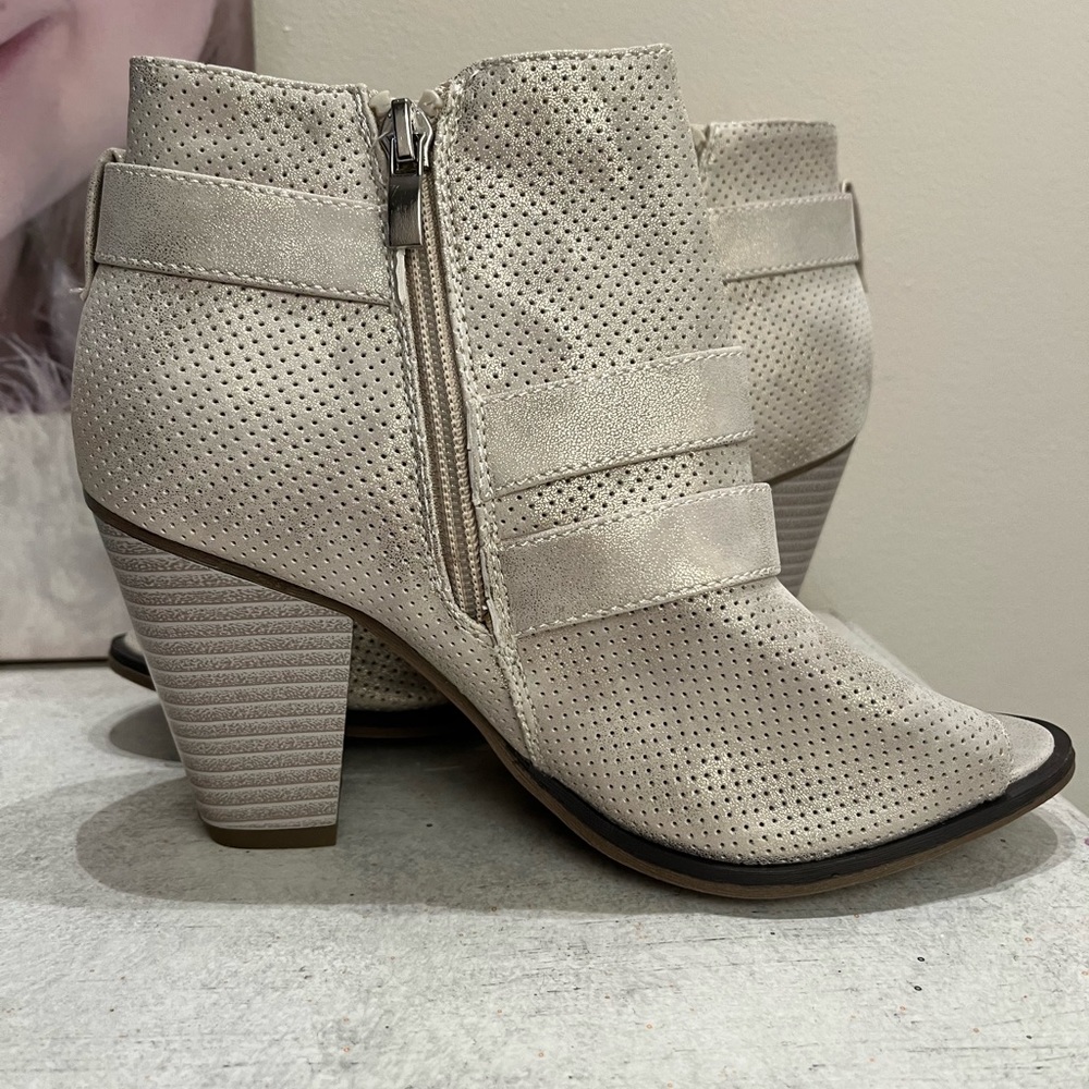 Booties - Picture 3 of 3